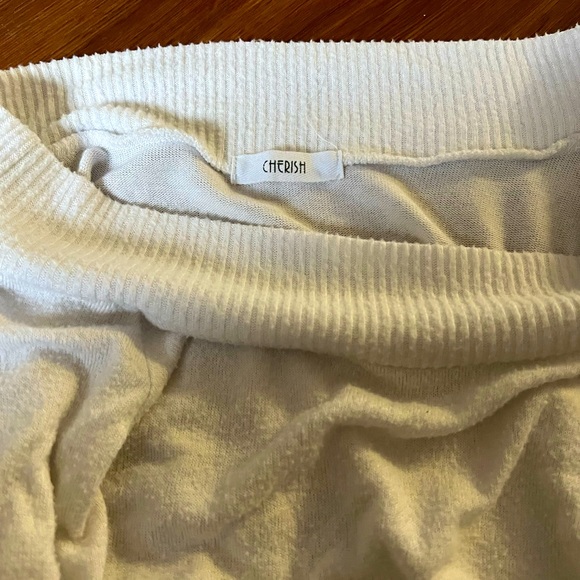 Sweater - Picture 3 of 4